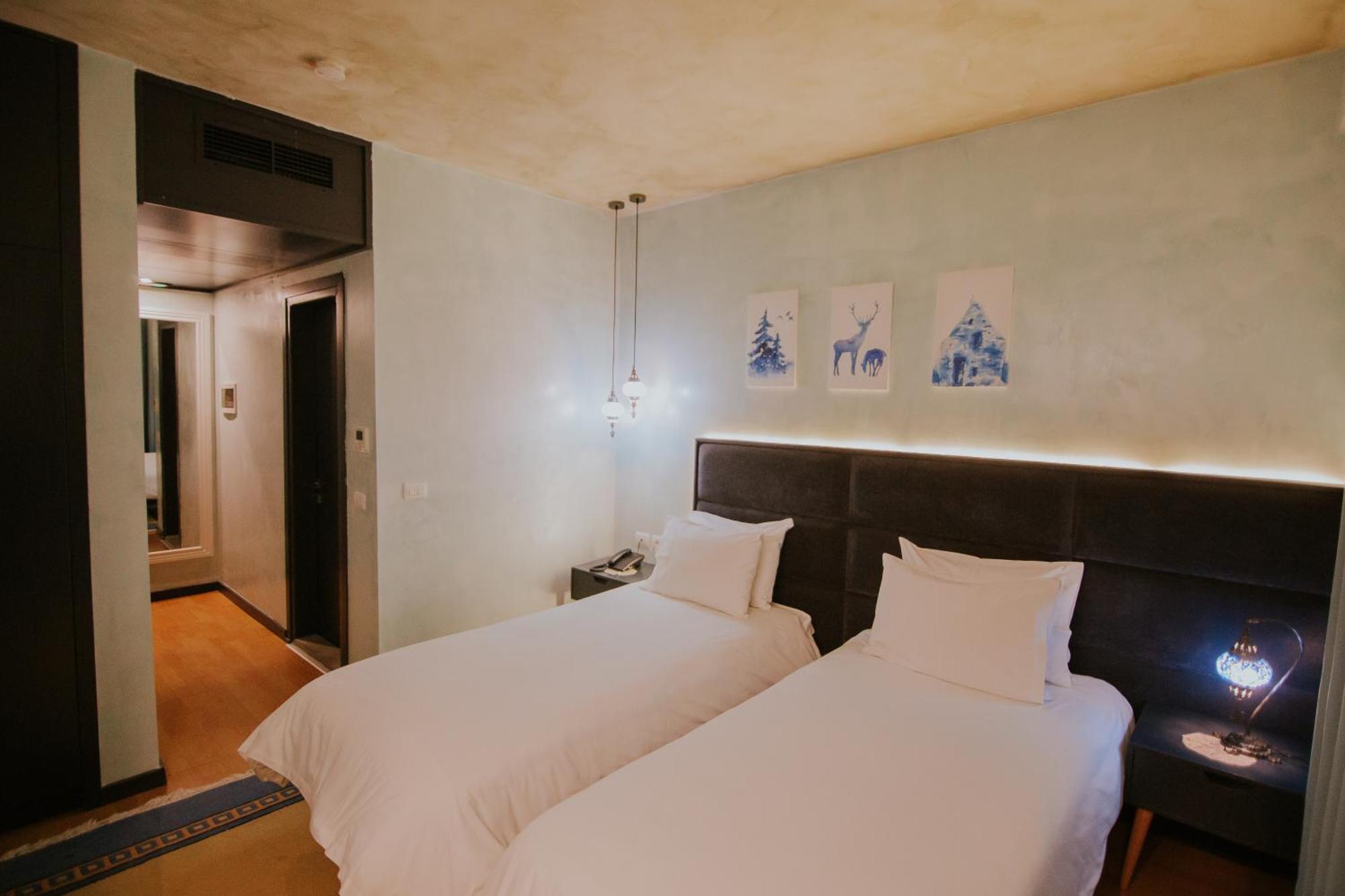 Dim'S Hotel & Restaurant Κορυτσά Εξωτερικό φωτογραφία